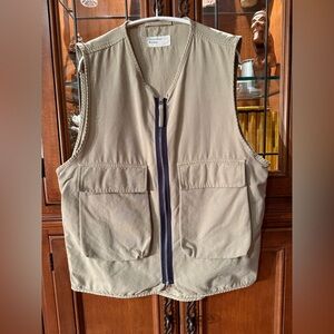 Universal Works Gilet / Vest in 100% cotton canvas